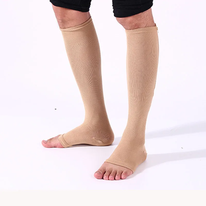 Ciorapi compresivi anti-varice pentru calatorie pana la genunchi